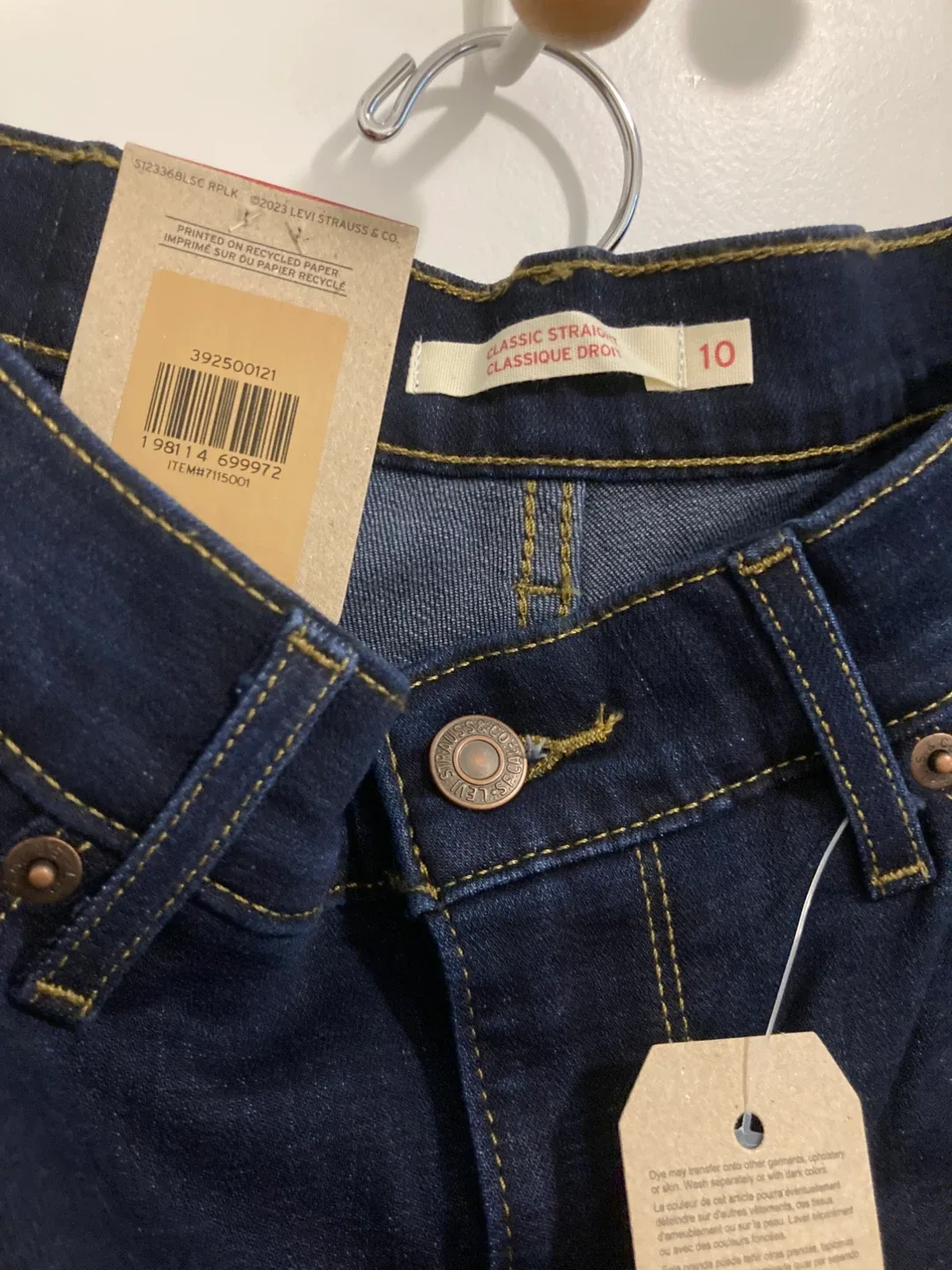 Levi's Classic Straight Jeans - Size 10 - New image indicator(3)