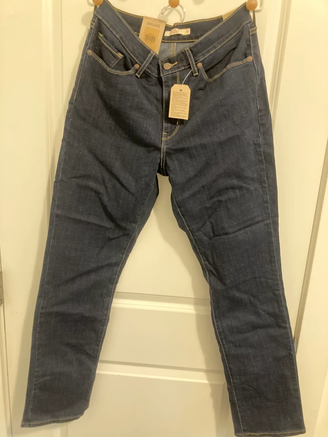Levi's Classic Straight Jeans - Size 10 - New image indicator(2)