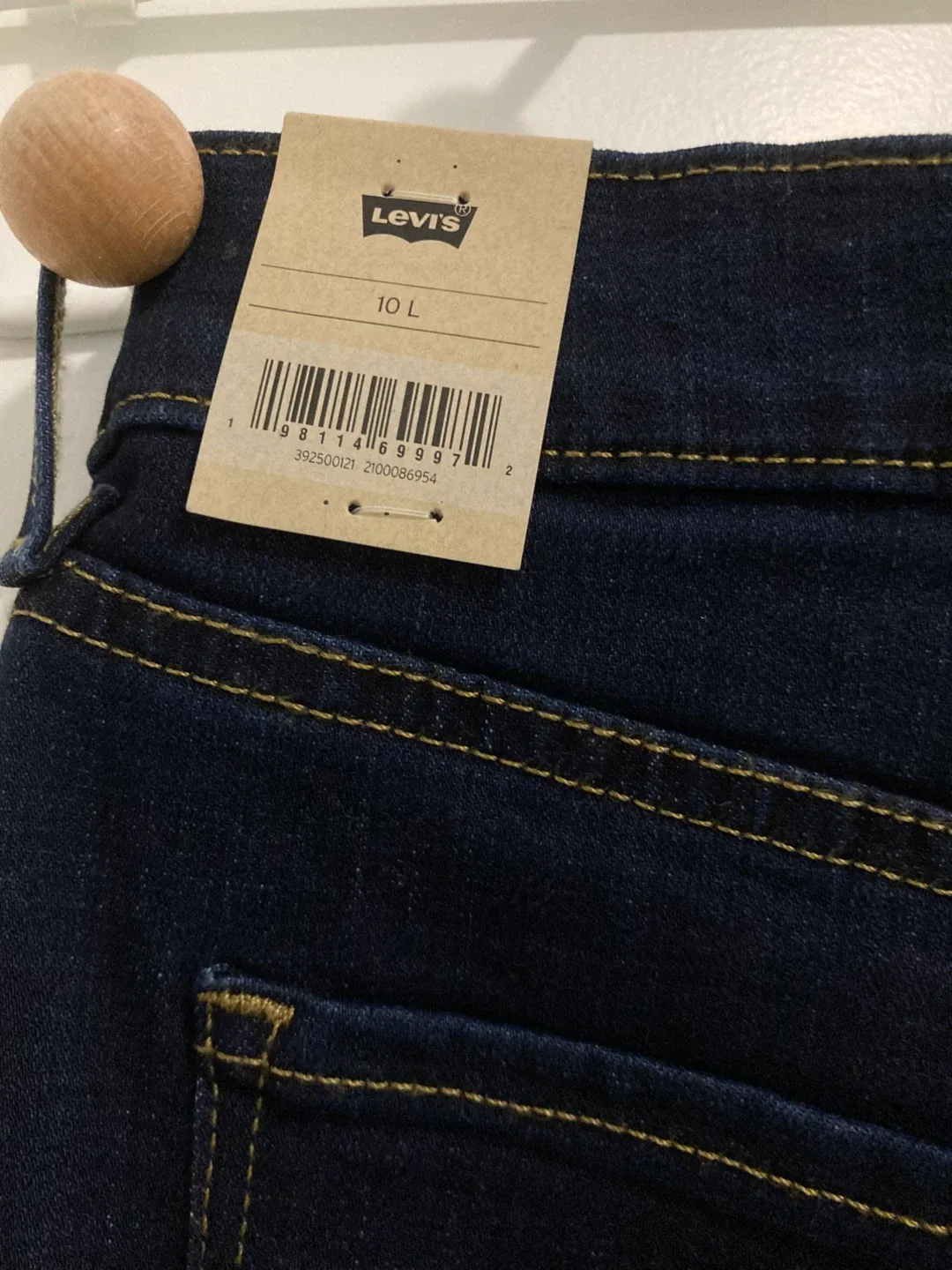 Levi's Classic Straight Jeans - Size 10 - New image indicator(6)