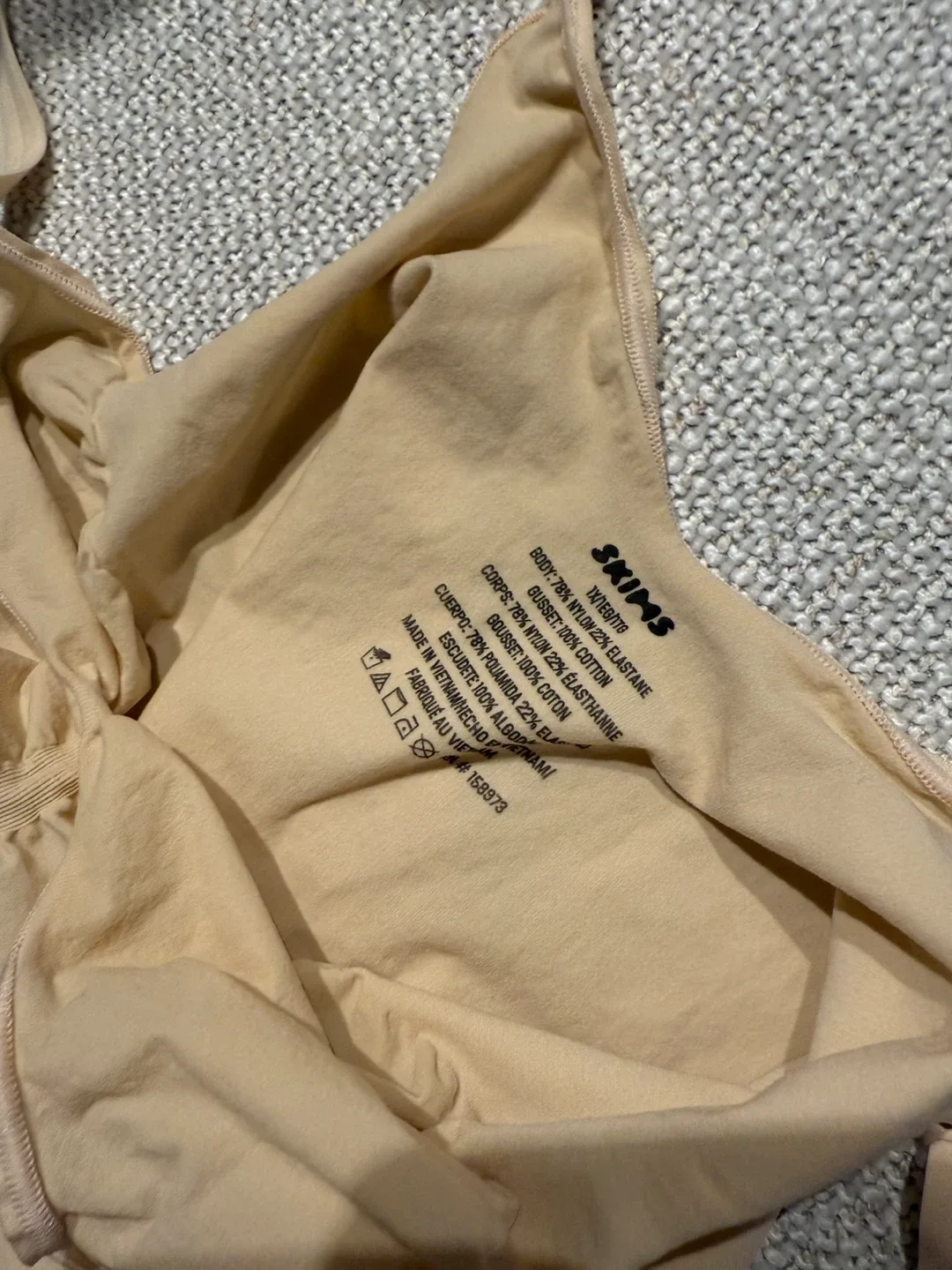 SKIMS Everyday Sculpt Bodysuit - Size XL Its Perfect for Medium image indicator(2)