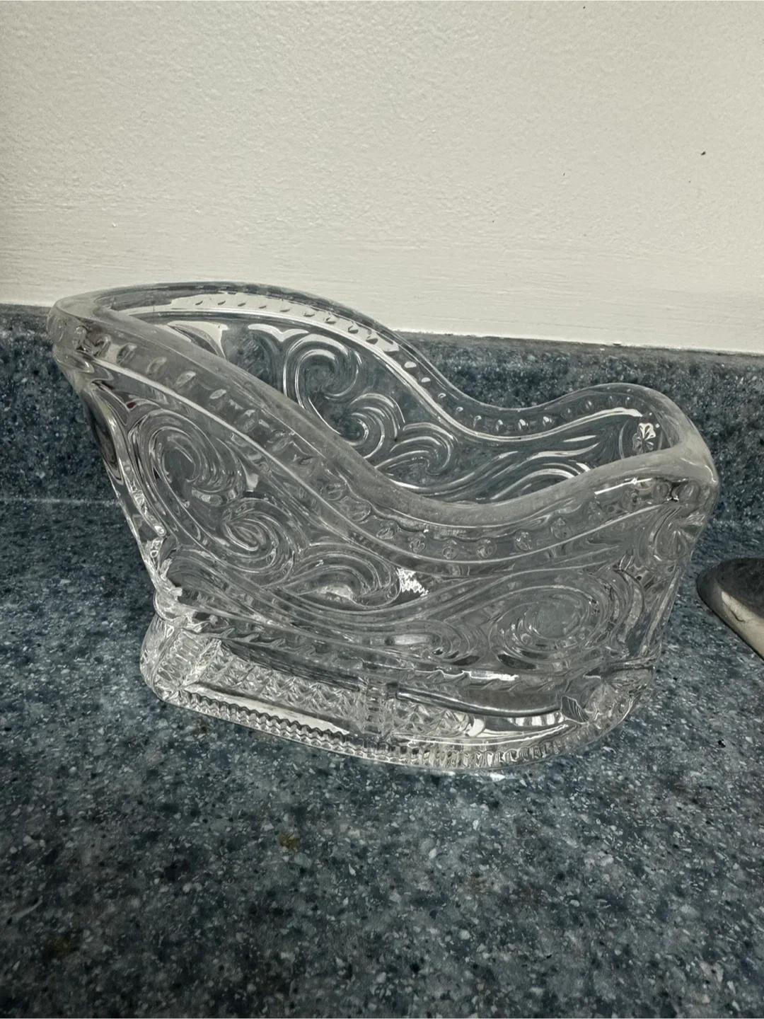 Vintage Crystal Sleigh image indicator(2)