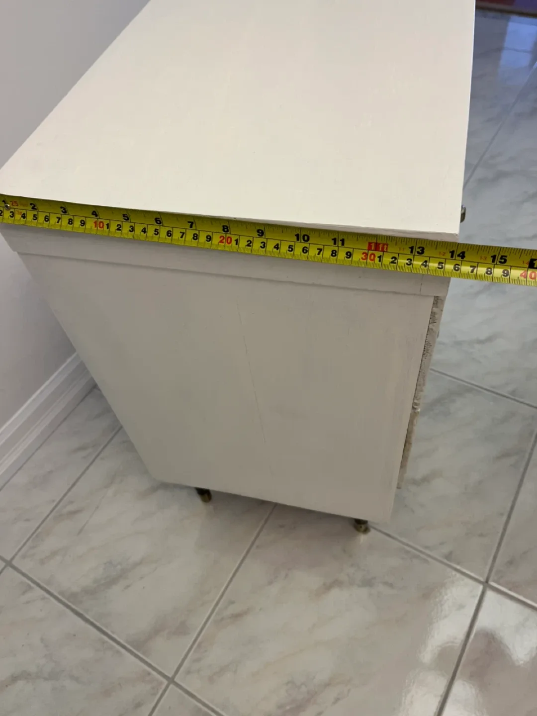 White 2-Drawer Nightstand image indicator(3)