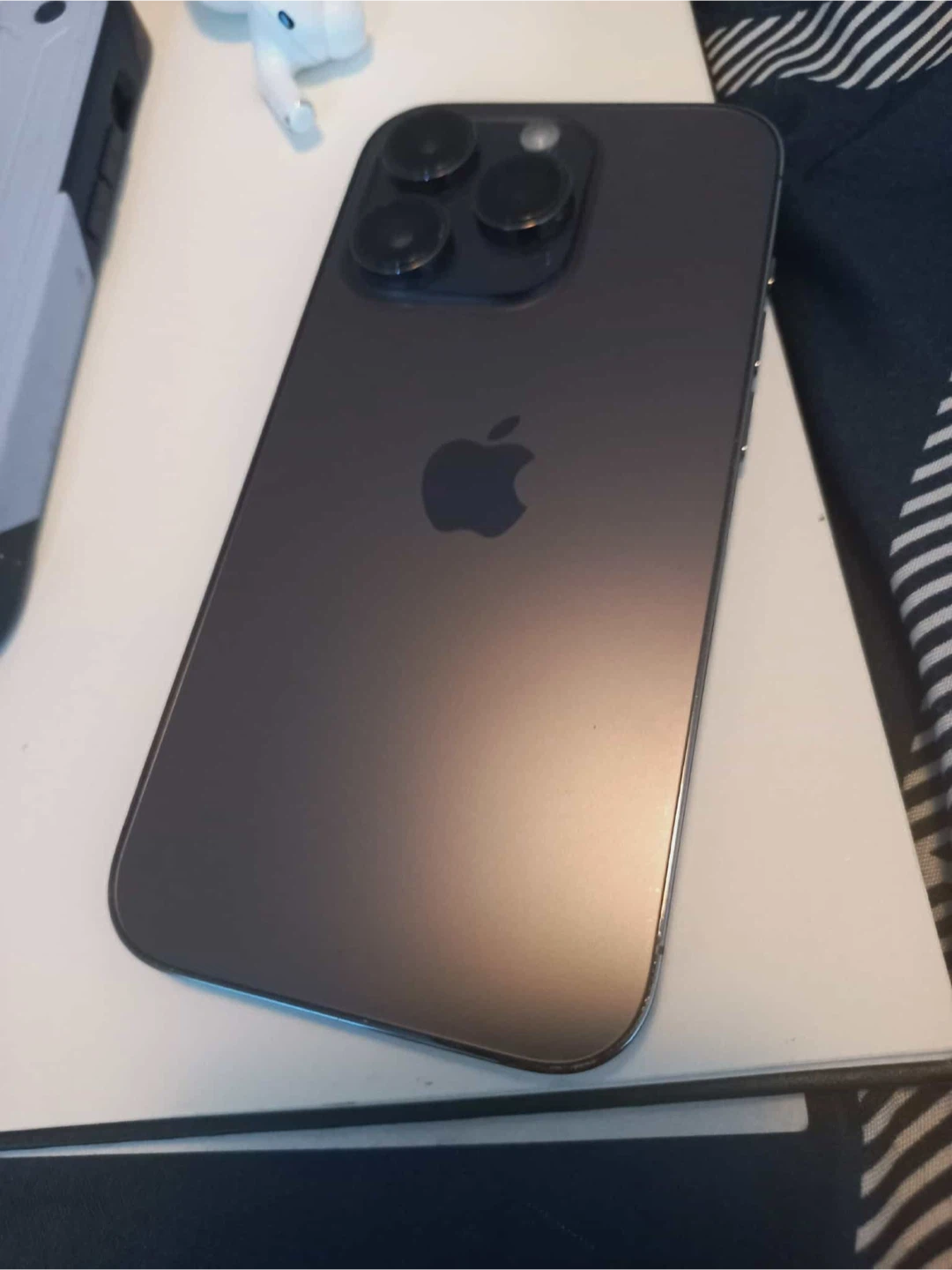Apple iPhone 14 Pro - photo 2