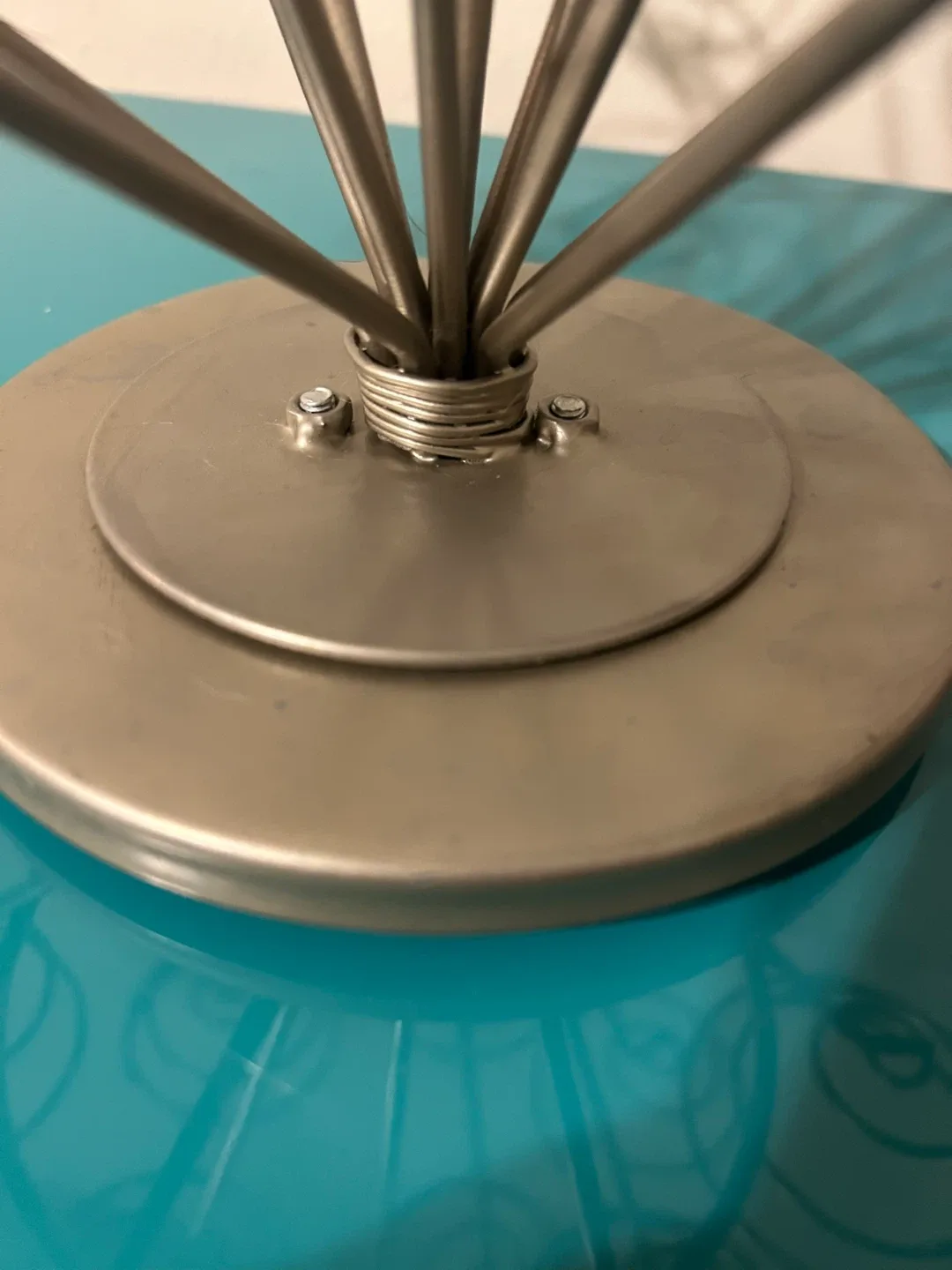 Rotating Metal Cupcake Stand image indicator(3)