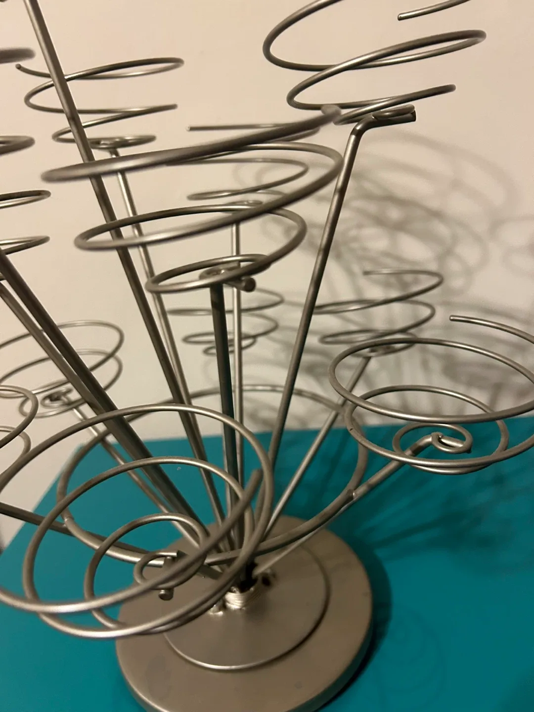 Rotating Metal Cupcake Stand image indicator(2)