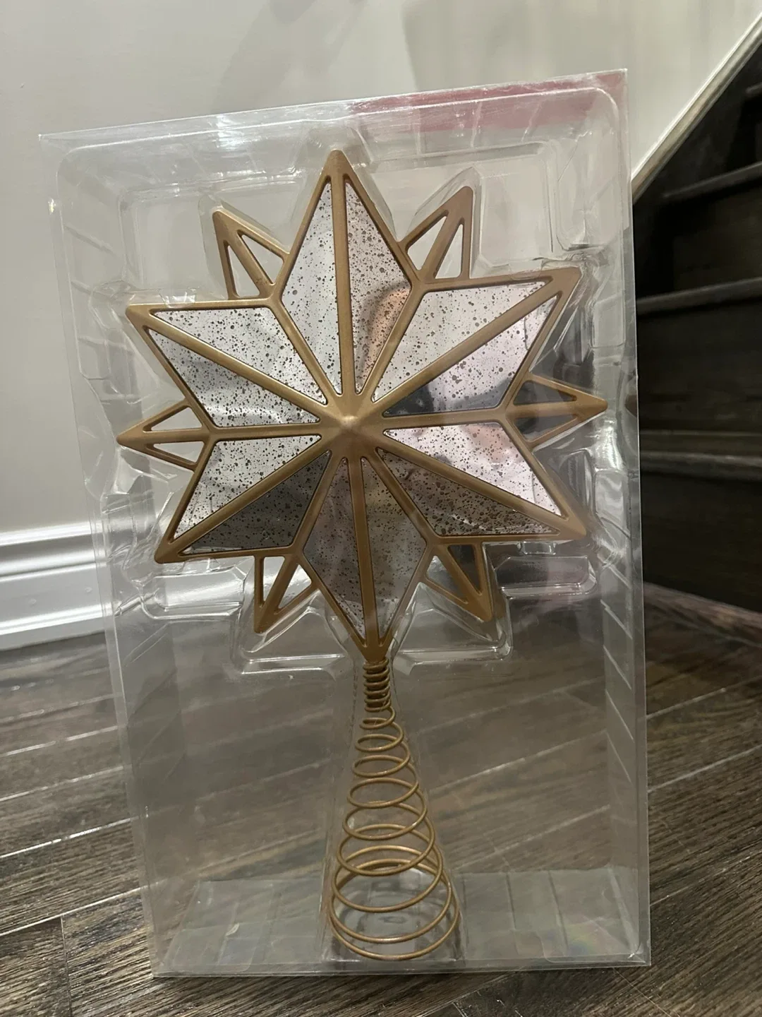 Life at Home Lighted Glitter Star Tree Topper image indicator(3)