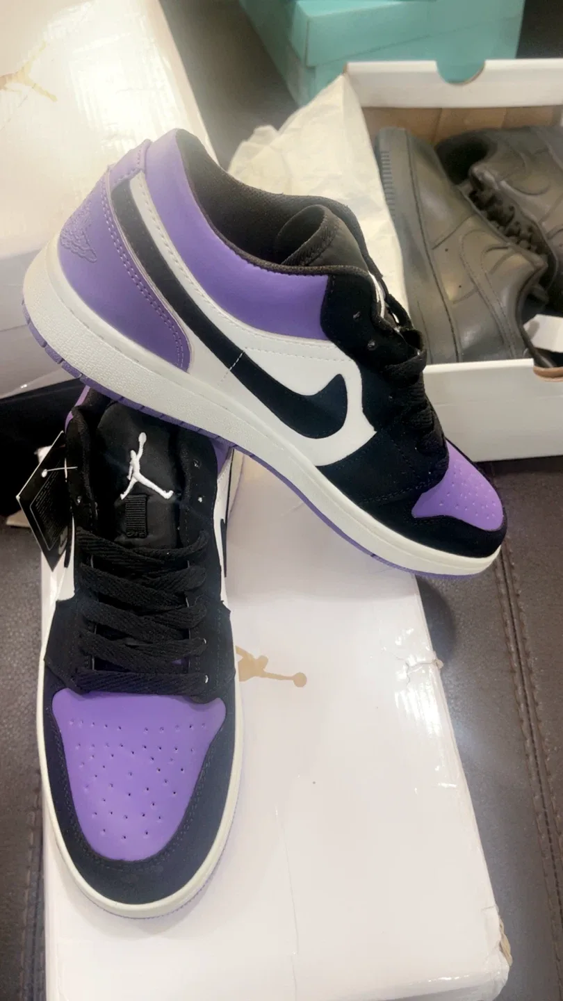 Nike Air Jordan 1 Low Purple and Red image indicator(2)
