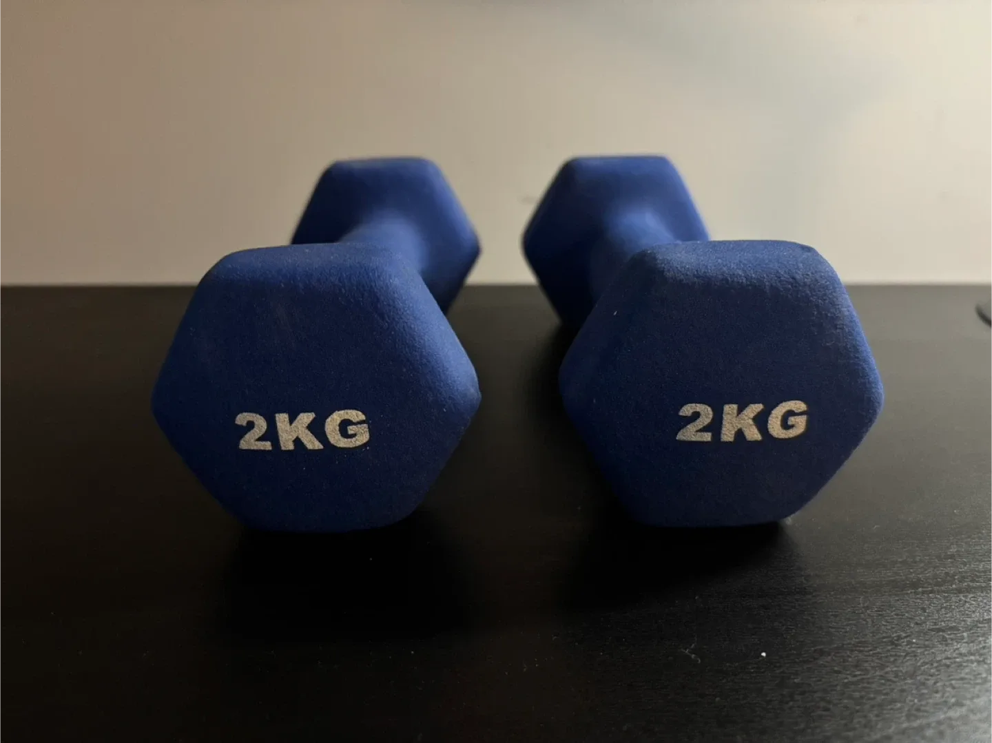 2KG Dumbbells - Blue image indicator(3)