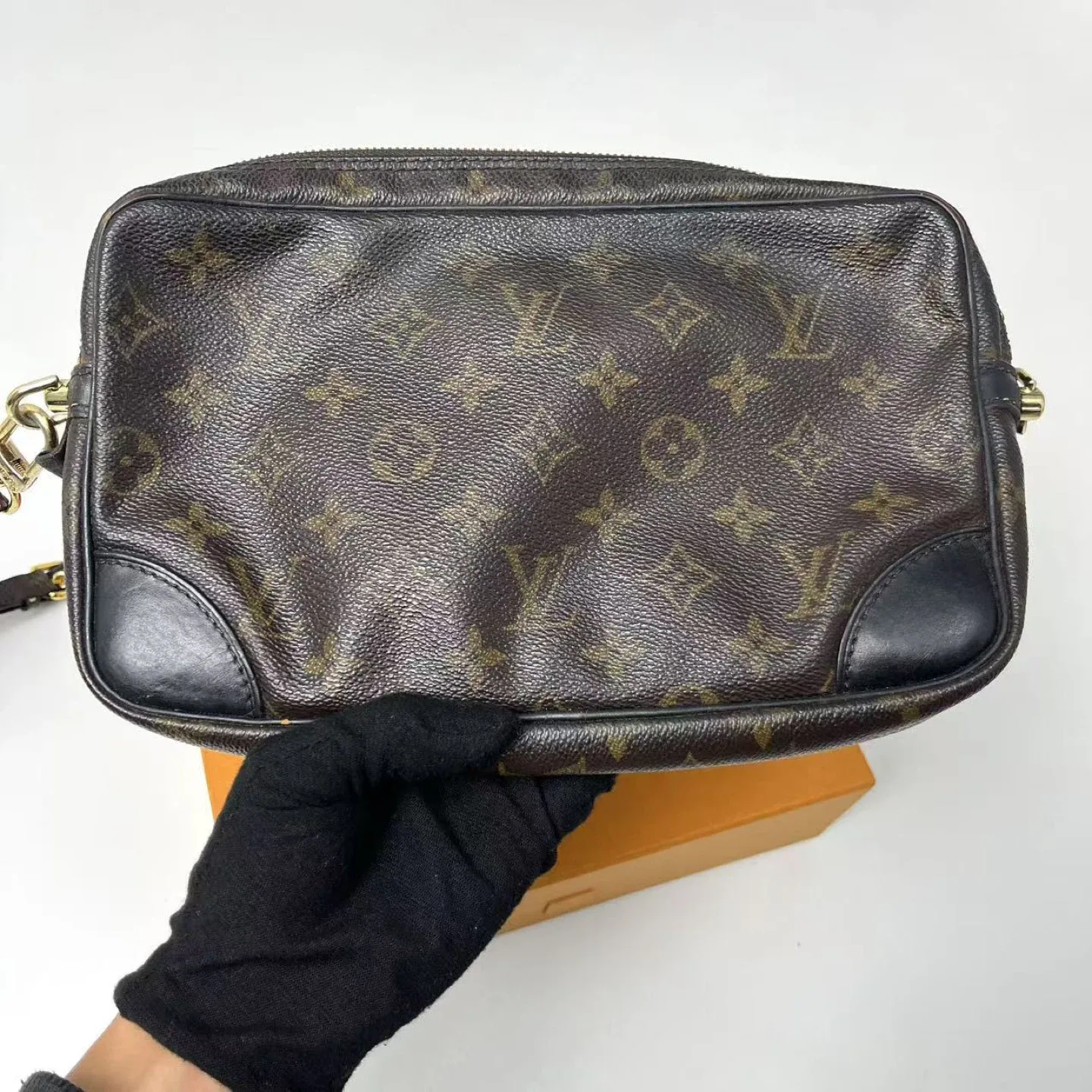 Authentic Louis Vuitton Monogram Canvas Shoulder Bag image indicator(5)