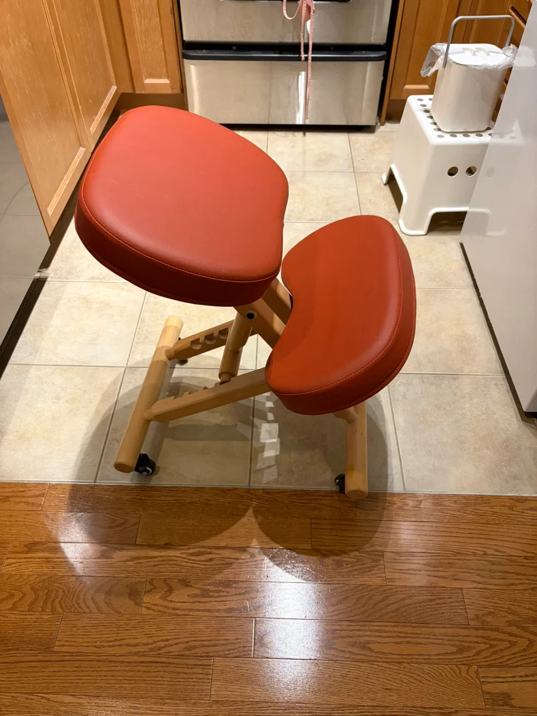 Ergonomic Wooden Foldable Kneeling Chair