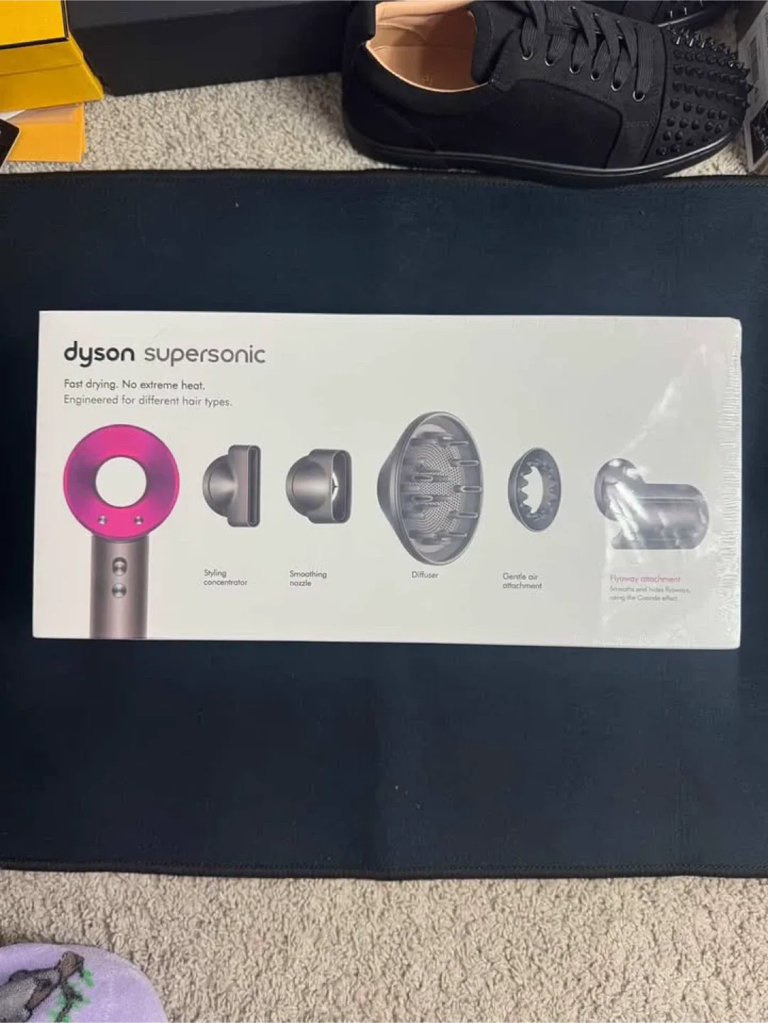 Dyson Airstrait & Supersonic Hair Tools image indicator(3)