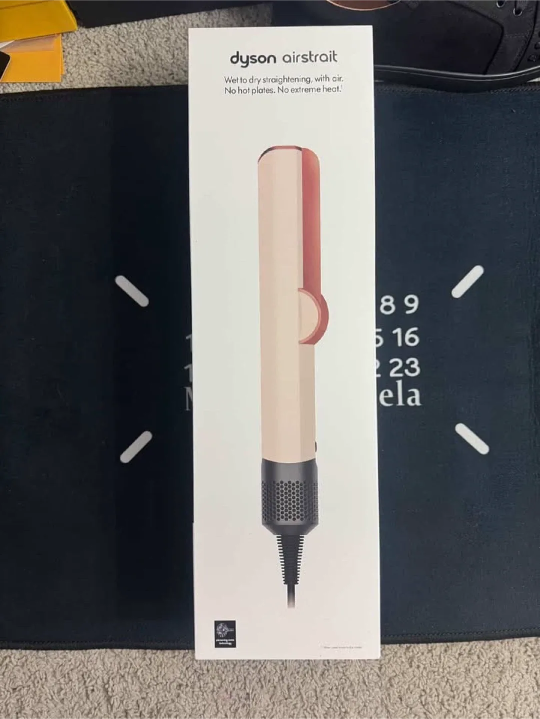 Dyson Airstrait & Supersonic Hair Tools image indicator(4)