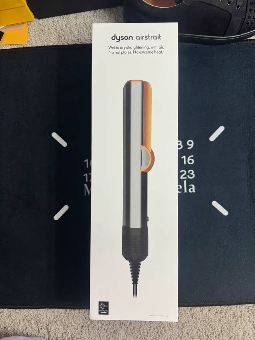 Dyson Airstrait & Supersonic Hair Tools image indicator(2)