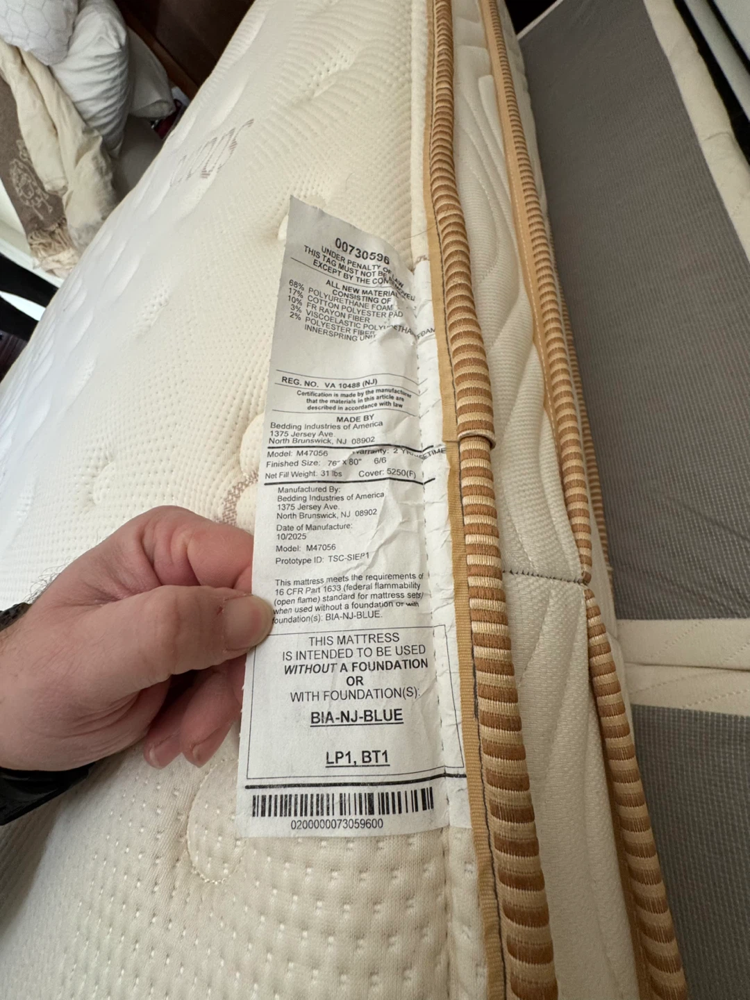Saatva Classic Mattress, Firm, 11.5", King, Like New - photo 4