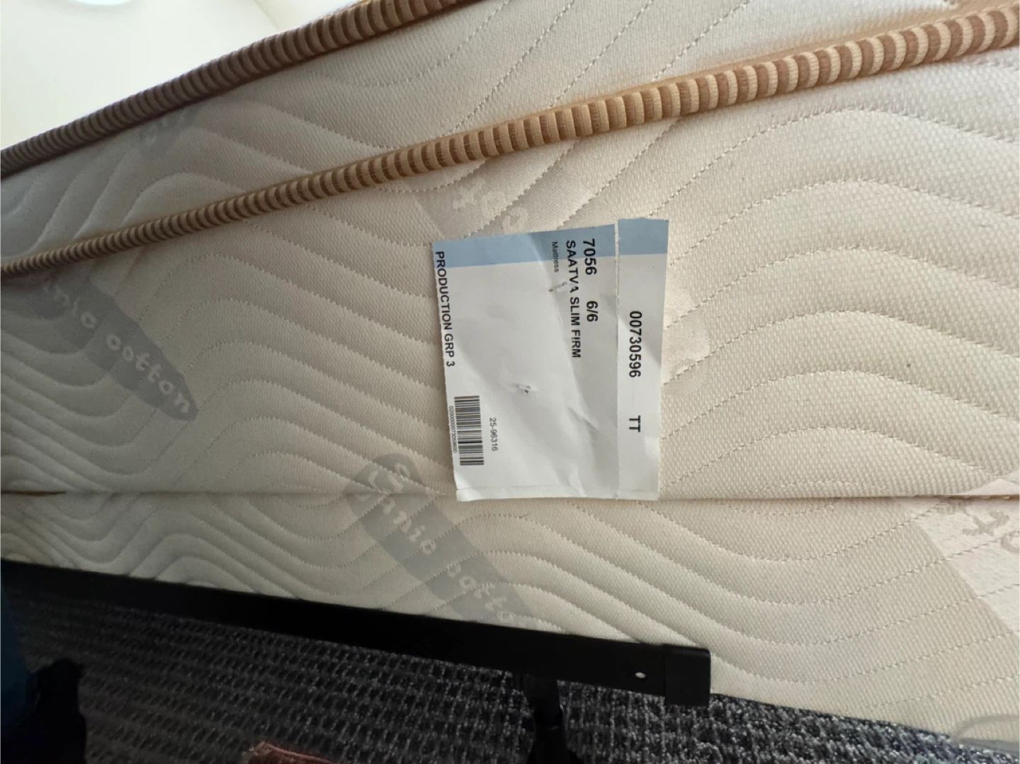 Saatva Classic Mattress, Firm, 11.5", King, Like New - photo 3