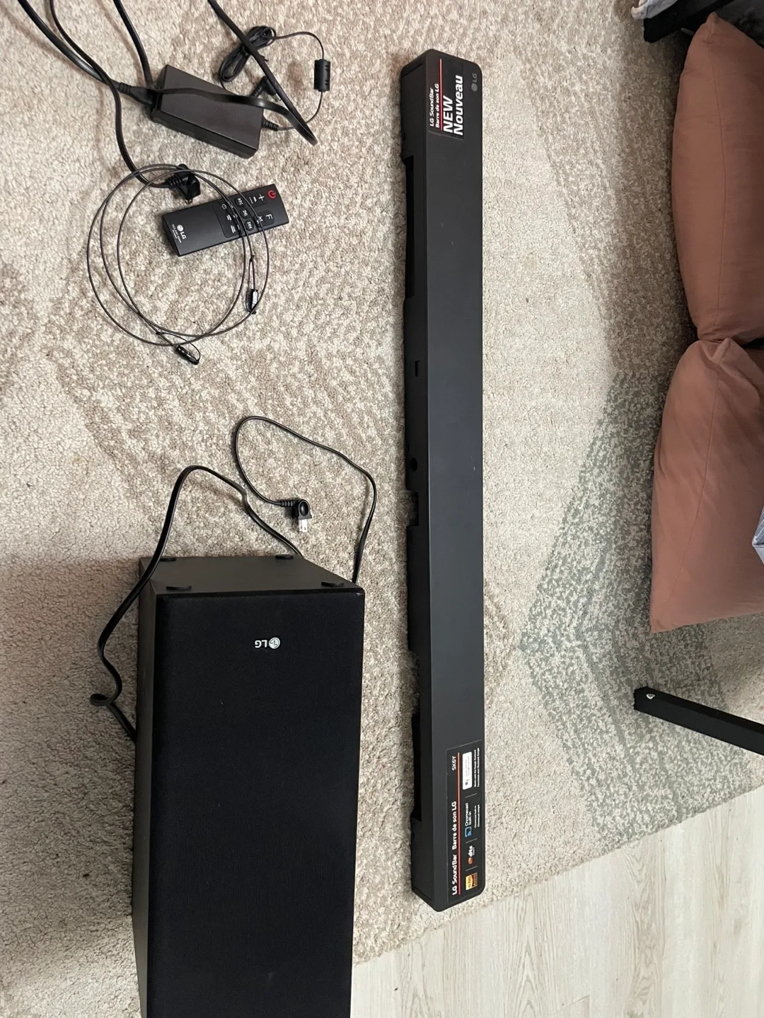LG SK6Y 2.1ch High-Res Audio Sound Bar – $175