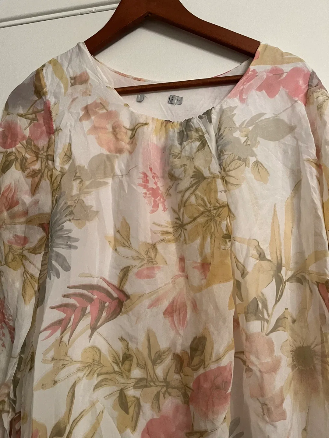 Floral Silk Top image indicator(2)