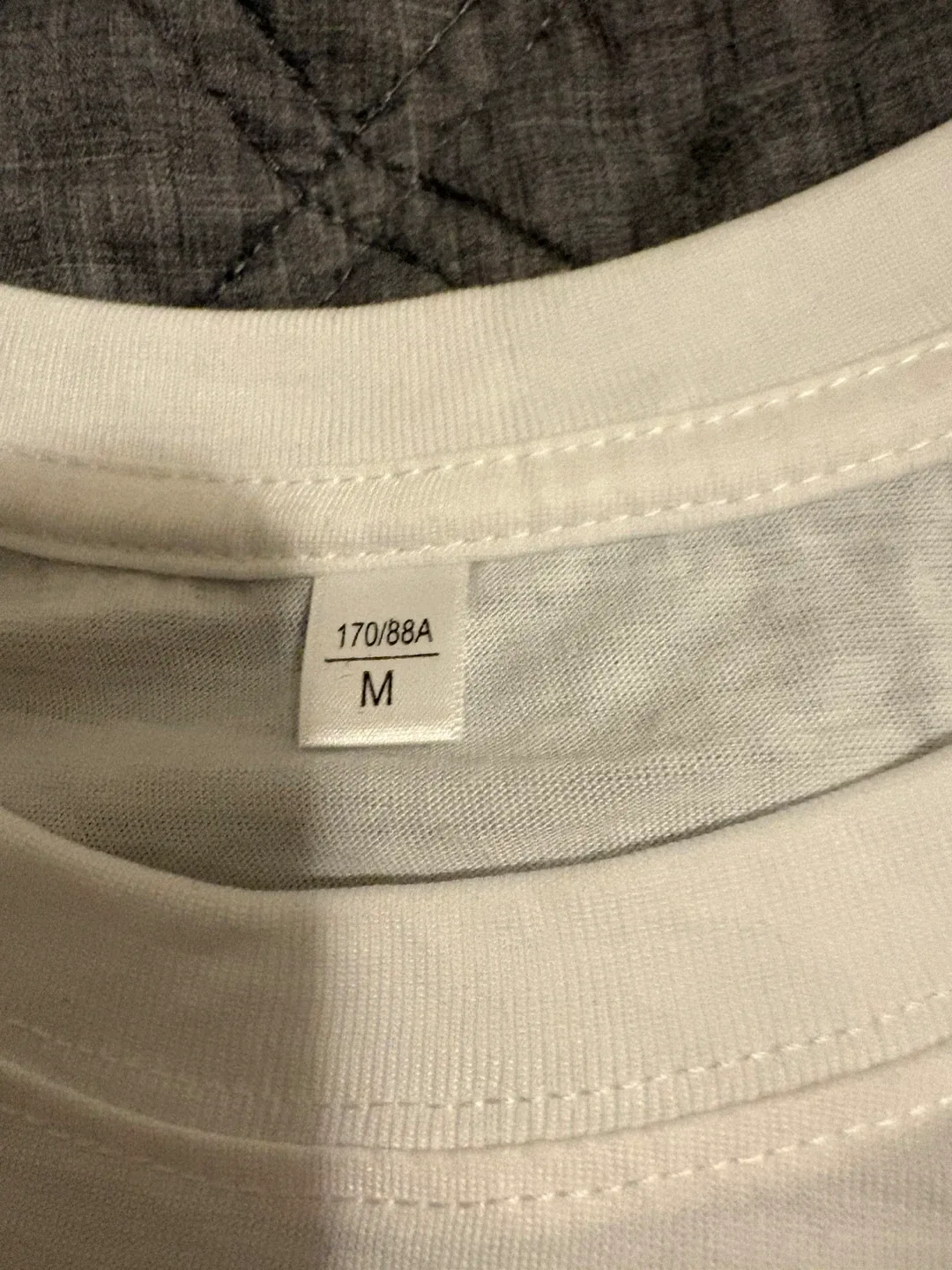 Minnie Mouse Pretty in Pink White T-Shirt - Size M image indicator(3)