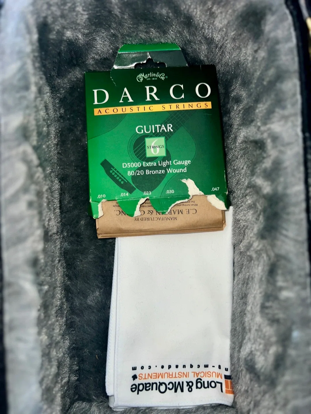 Epiphone Songmaker DR-100 Acoustic Guitar (Ebony Black) image indicator(4)