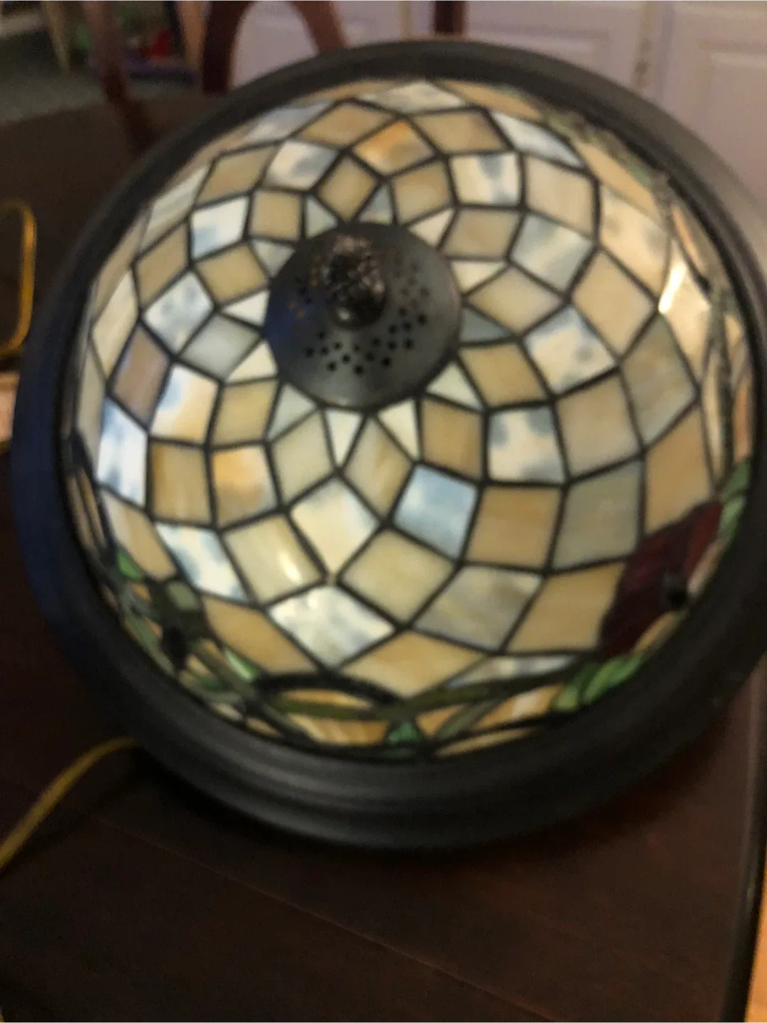 Tiffany Style Stained Glass Flush Mount Ceiling Light image indicator(2)