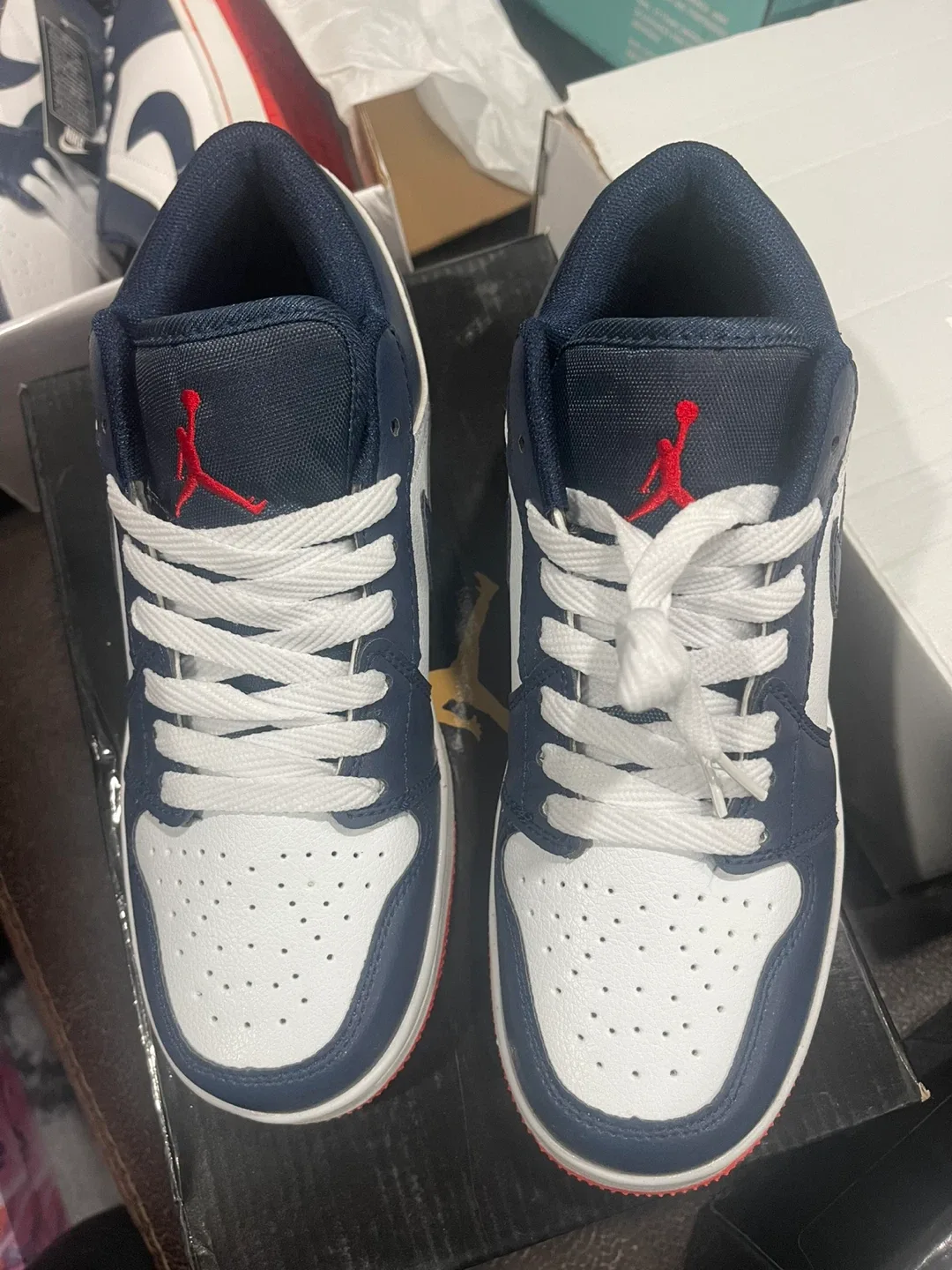 Nike Air Jordan 1 Low White/Navy size 36, 37 and 39 unisex image indicator(5)