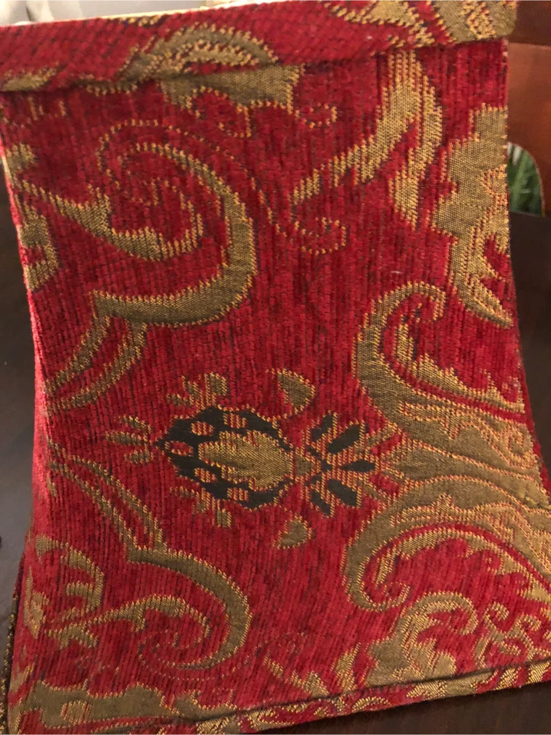 Table lamp with damask lampshade image indicator(2)