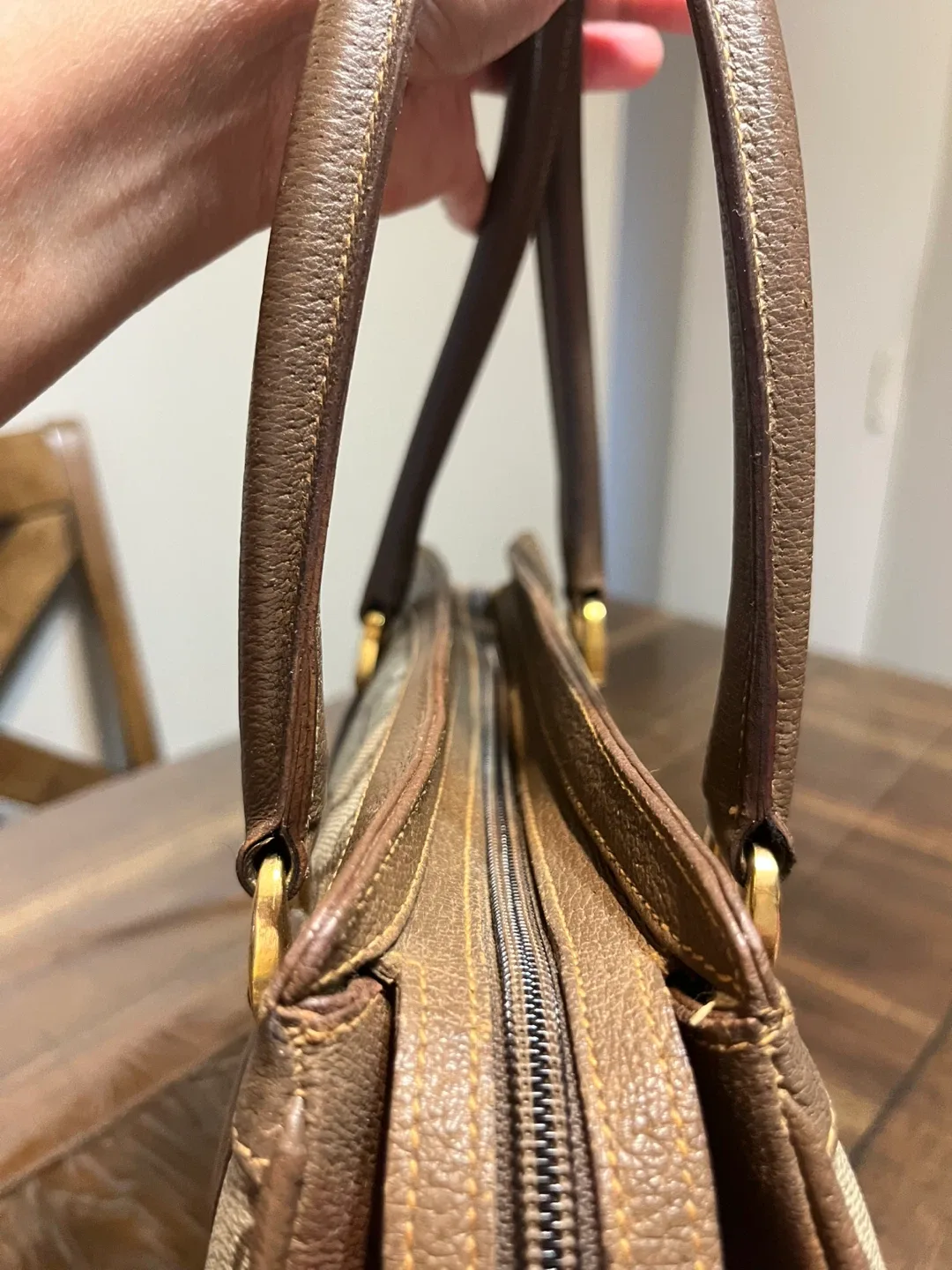 Gucci GG Canvas Handbag image indicator(7)