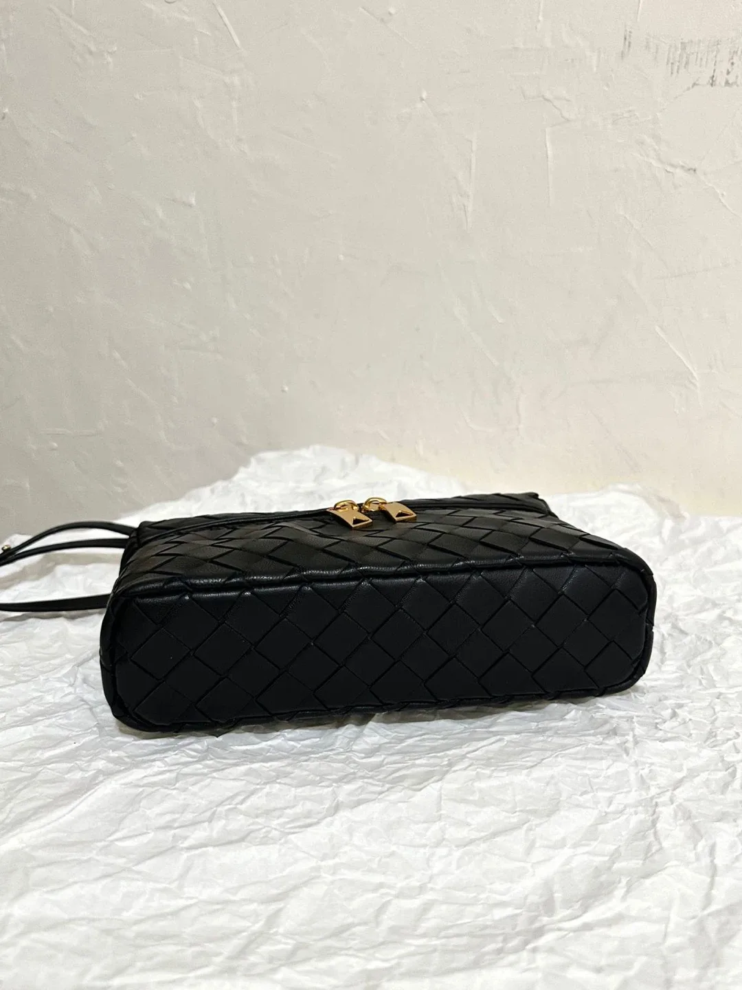 Woven Leather Crossbody Bag image indicator(3)