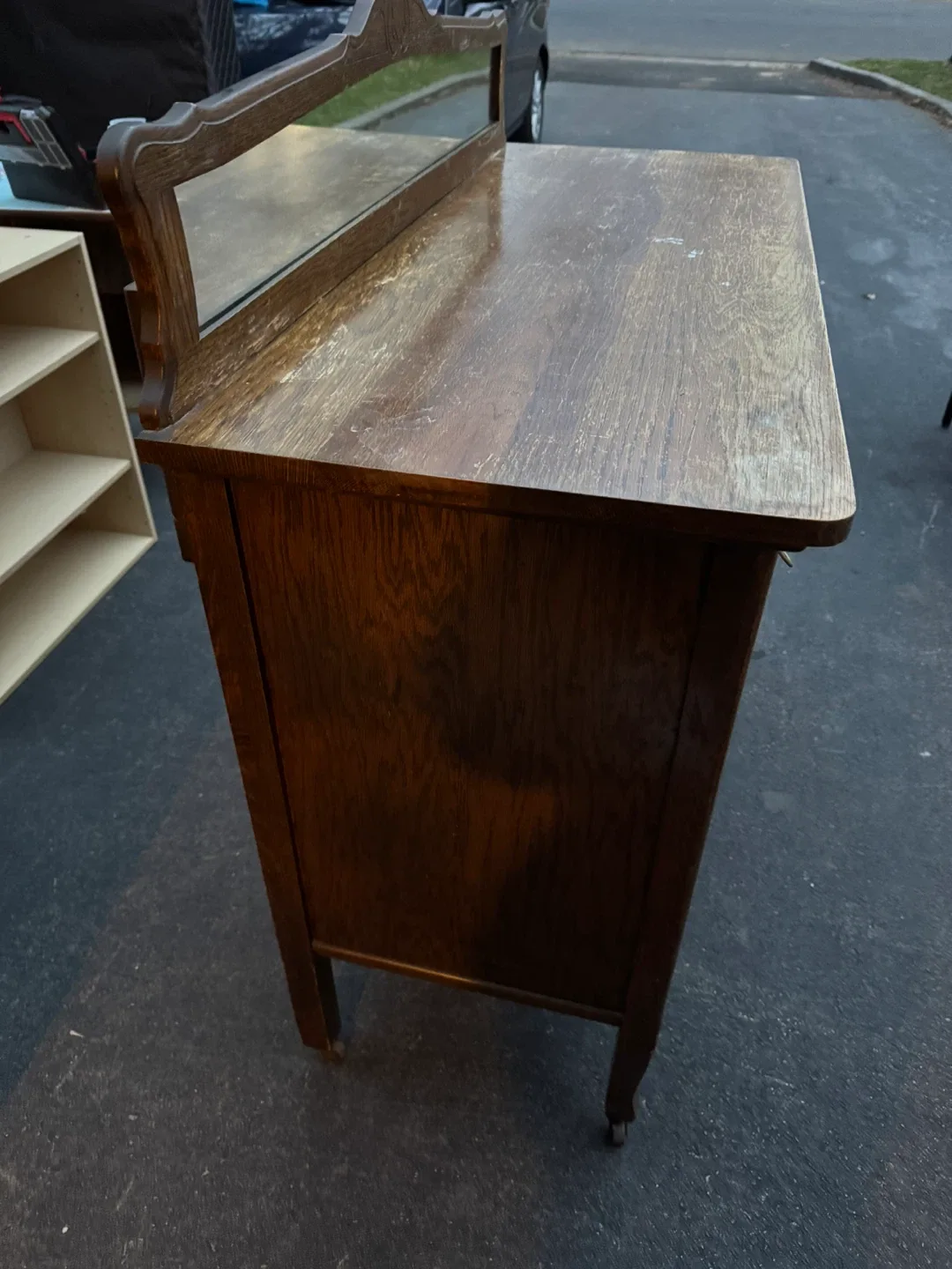 Antique Wooden Vanity with Mirror image indicator(4)