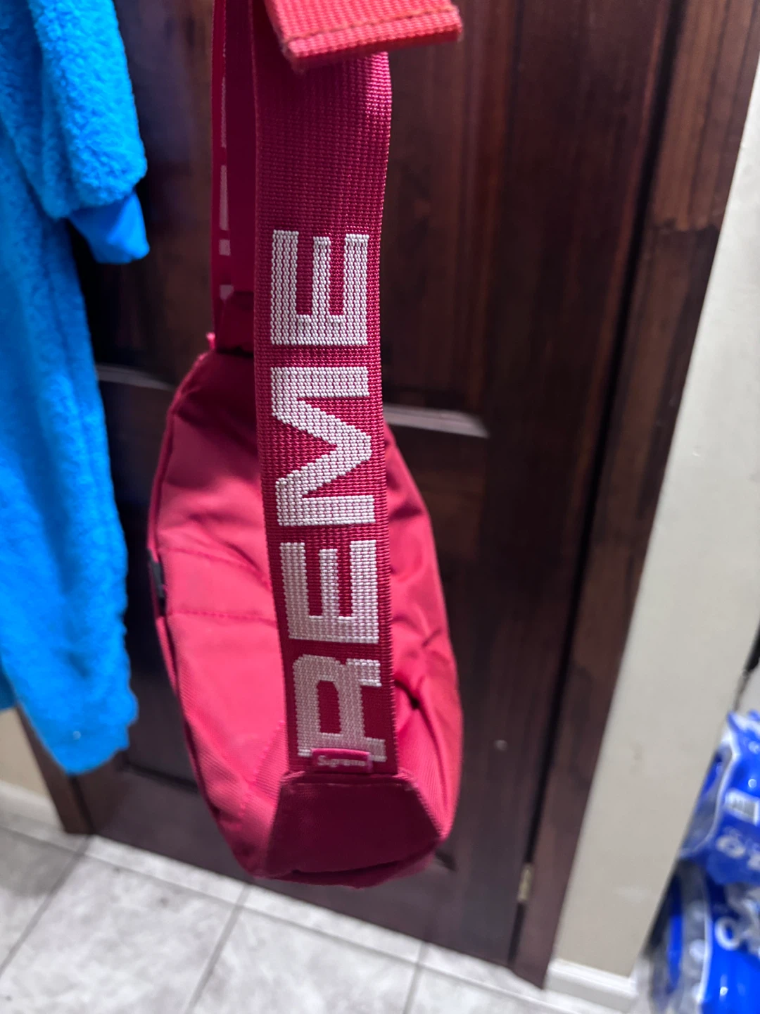 Supreme Red Shoulder Bag - photo 4