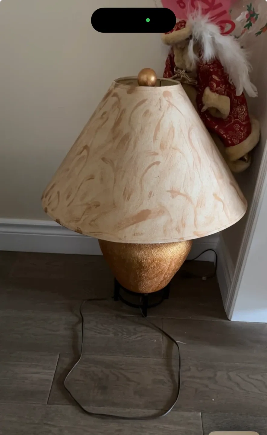 Gold Accent Table Lamp