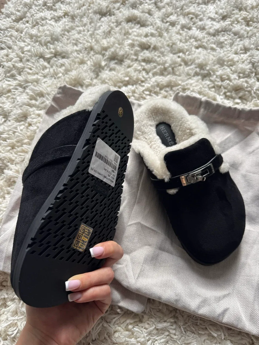 Premium Black Suede Mules with Shearling – Size 36 image indicator(2)