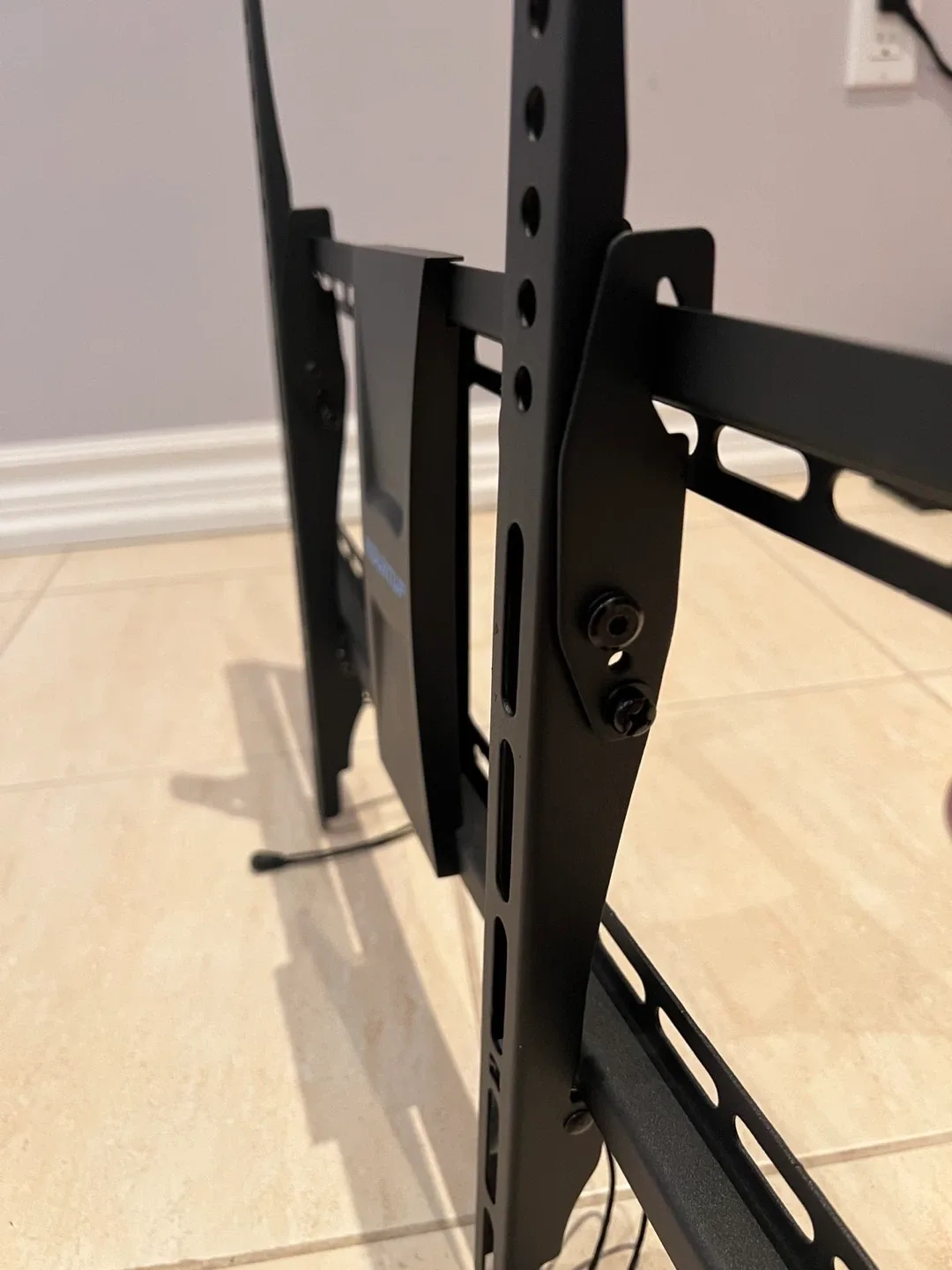 Mountup TV Wall Mount image indicator(5)