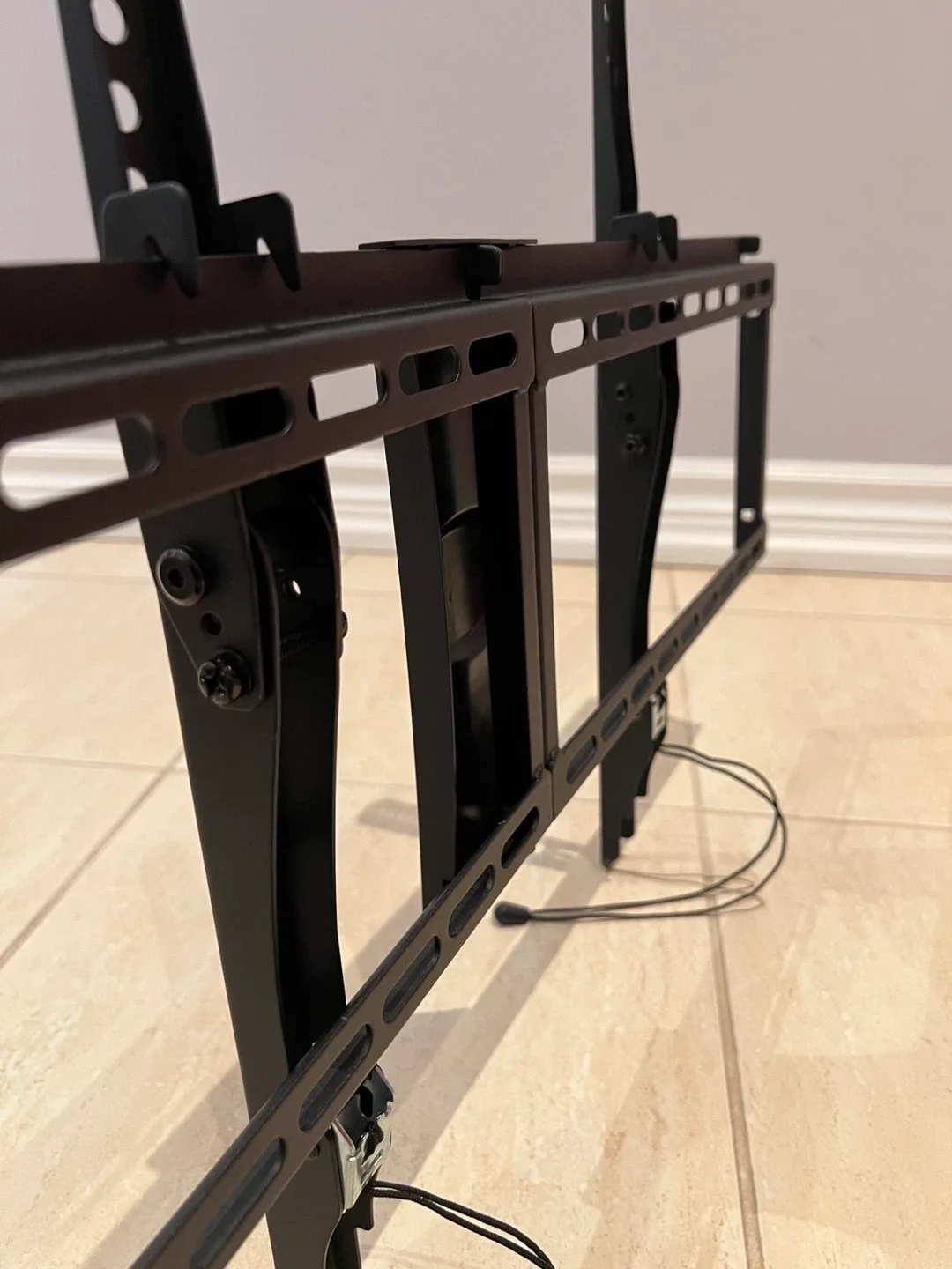 Mountup TV Wall Mount image indicator(4)