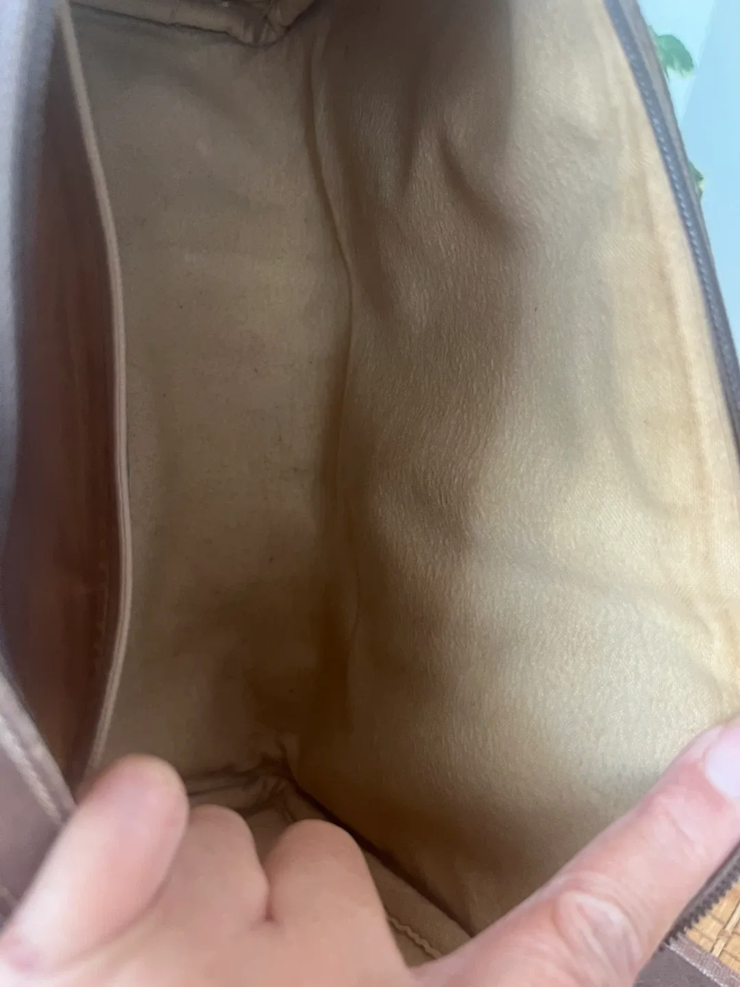 Gucci Vintage Boston Bag image indicator(7)