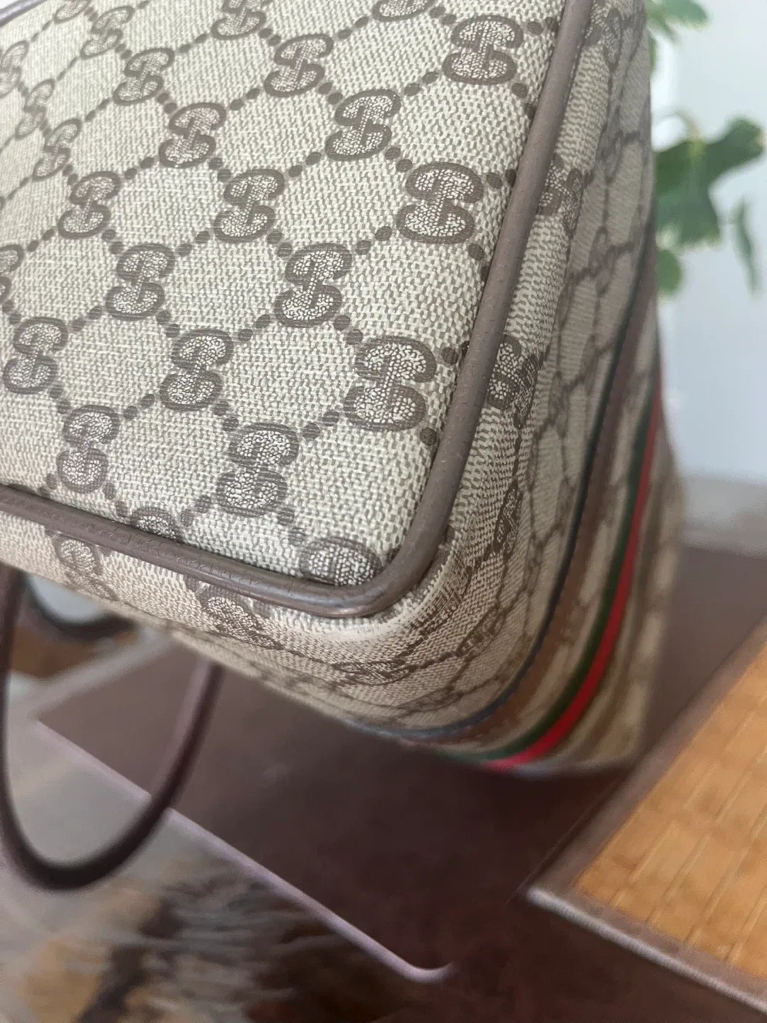 Gucci Vintage Boston Bag image indicator(5)