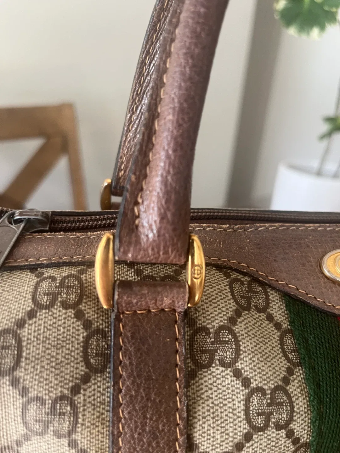 Gucci Vintage Boston Bag image indicator(9)