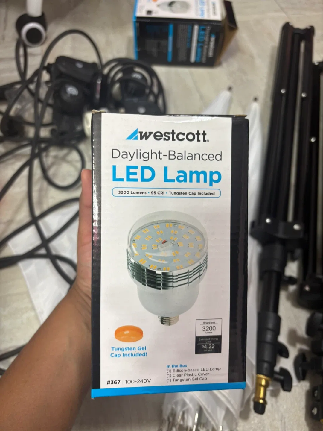 Westcott Daylight-Balanced LED Lamp & Basics Kit image indicator(5)