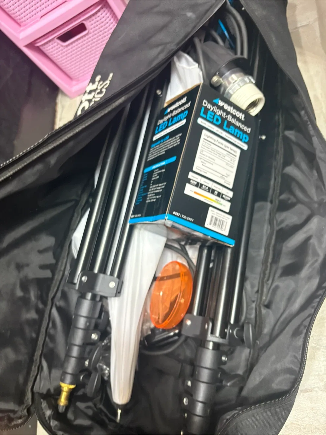 Westcott Daylight-Balanced LED Lamp & Basics Kit image indicator(2)