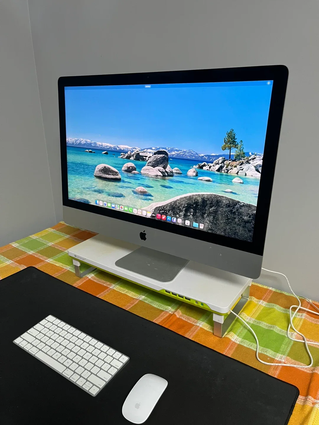 27” iMac 2020 – i5/8GB/256GB SSD – Excellent Condition image indicator(2)