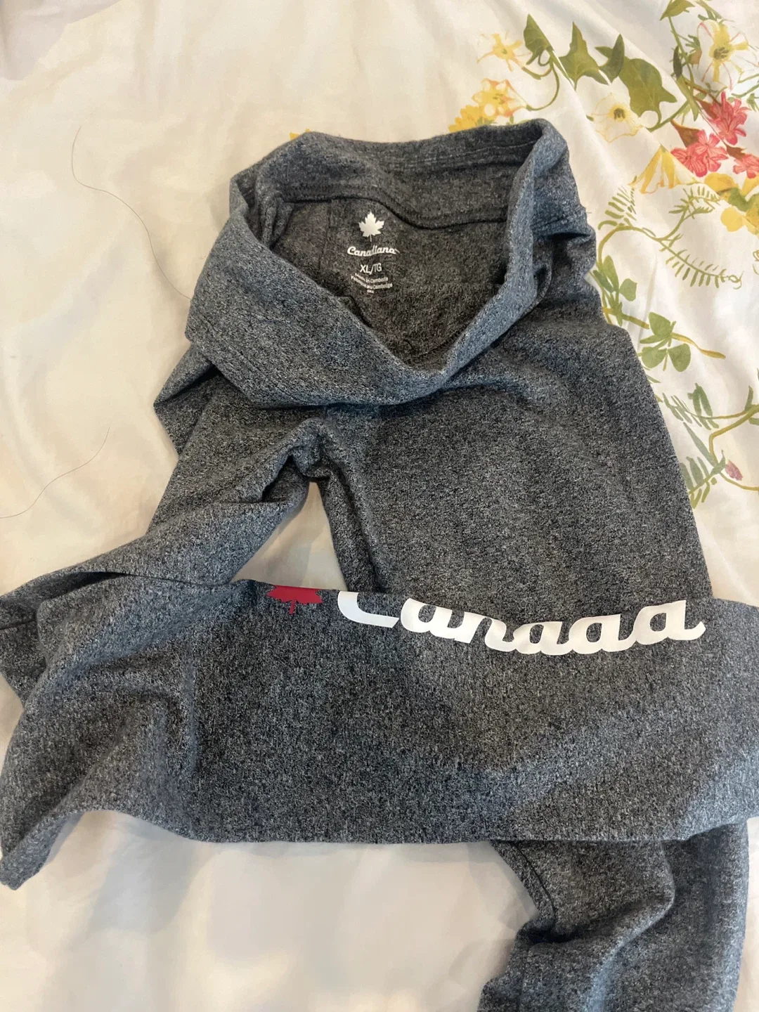 Canadiana XL/TG Grey Leggings