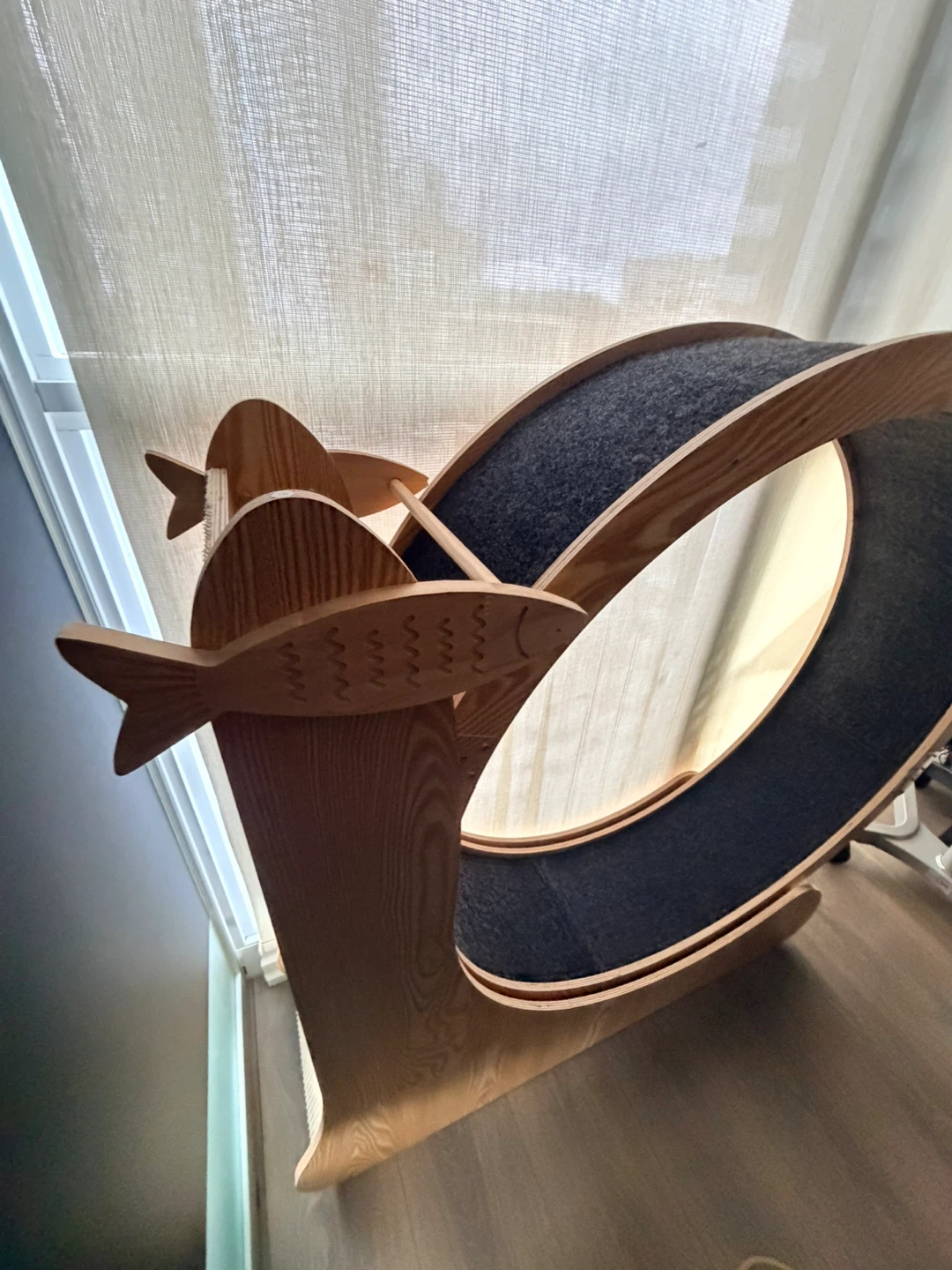 40” Cat Exercise Wheel with Scratcher Post & Storage - photo 2