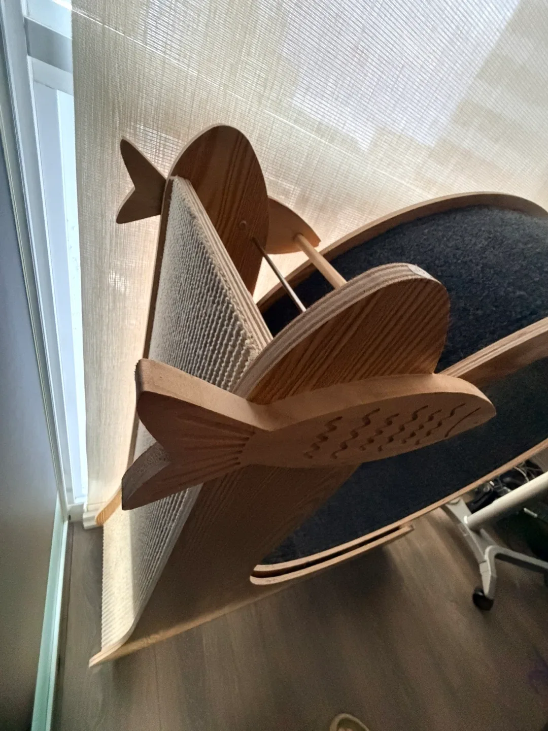 40” Cat Exercise Wheel with Scratcher Post & Storage image indicator(3)