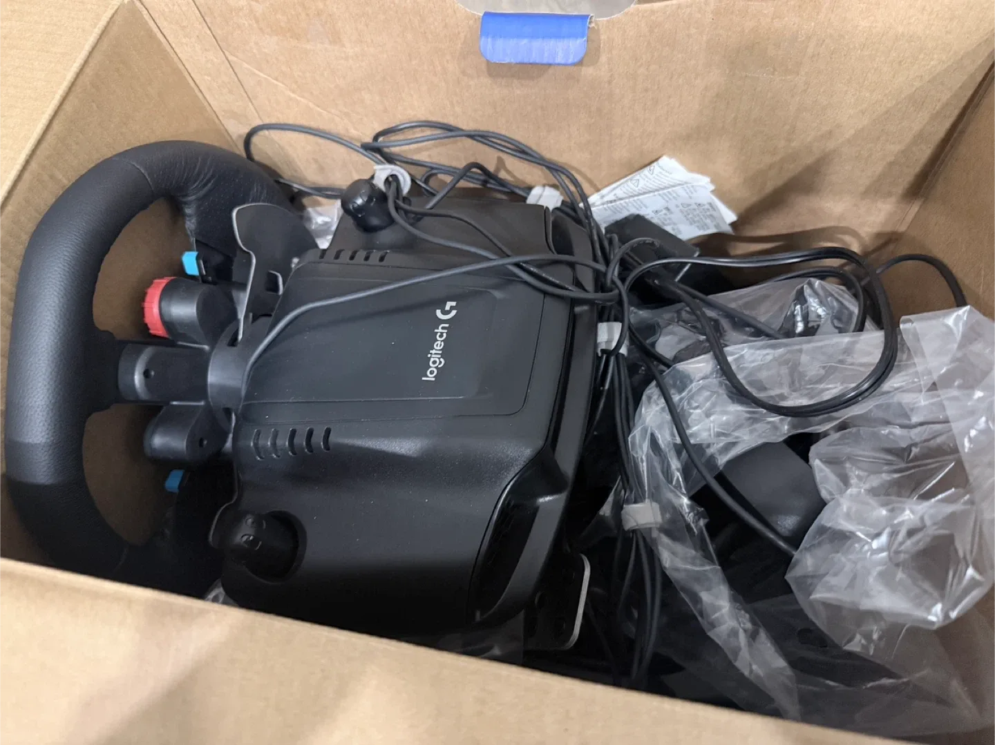 Logitech G29 Driving Force Racing Wheel + Shifter image indicator(3)