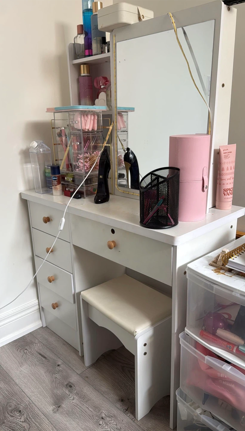 White Vanity Makeup Table