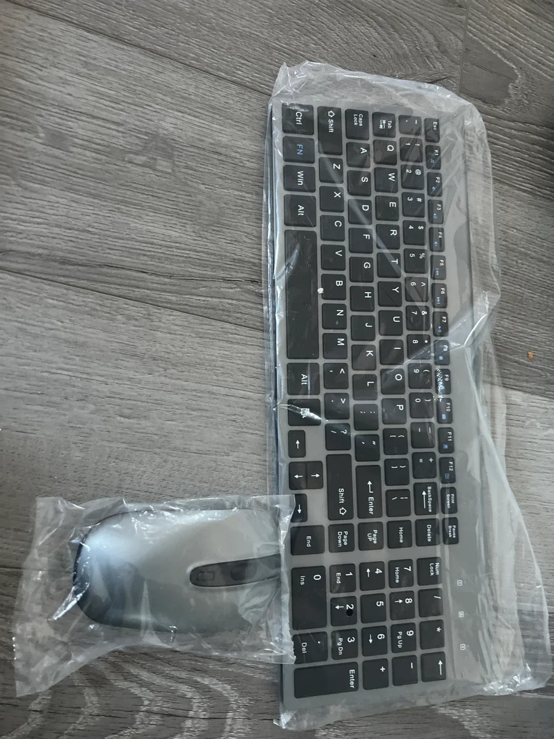 New Wireless Keyboard and Mouse Combo