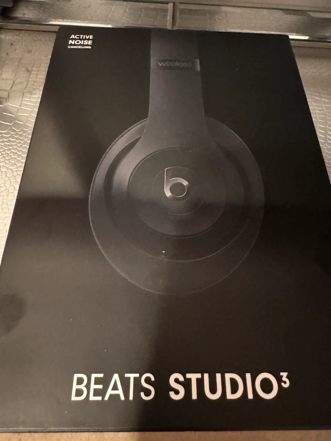 Beats Studio3 Wireless Headphones - Matte Black, New