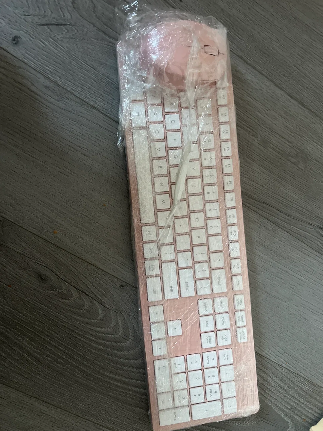 Pink Keyboard and Mouse Set