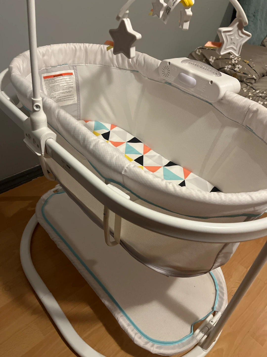 Fisher-Price Soothing Motions Bassinet - White - photo 2