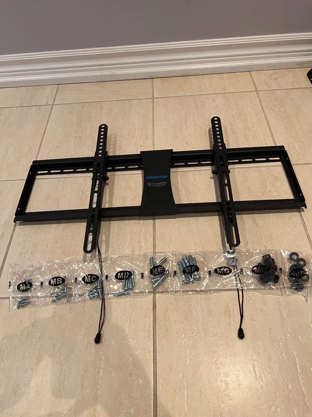 Mountup TV Wall Mount